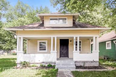 Main picture of 2137 N Dexter St