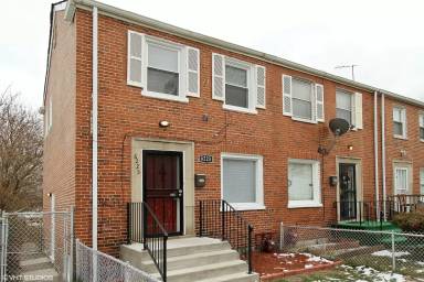 Main picture of 6225 S Indiana Ave
