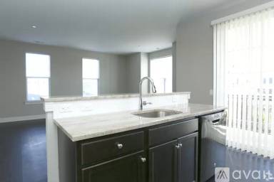 Main picture of 67 Halstead St