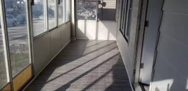 Main picture of 3065 W 105th St