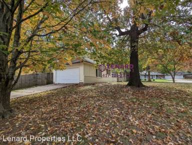 Main picture of 864 S Lombard Cir