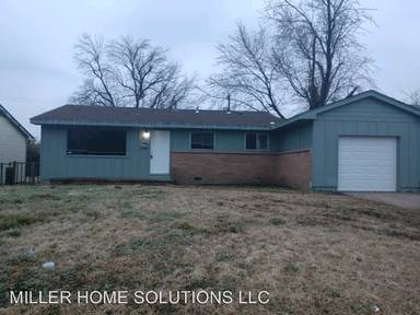 Main picture of 730 E 54th St N