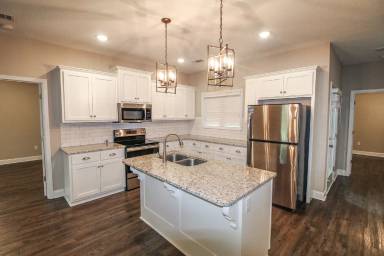 Main picture of 15 Grove Cir