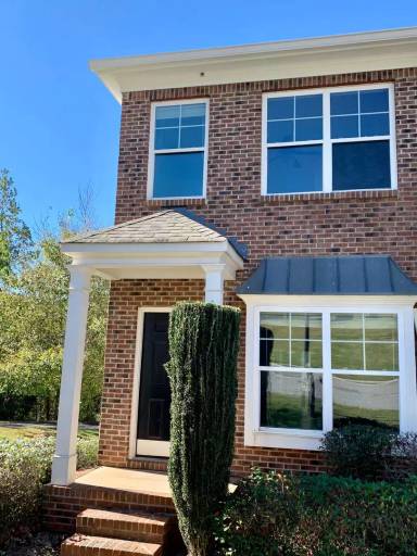 Main picture of 200 Rivergrove Pkwy