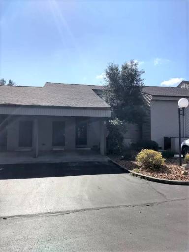 Main picture of 29 Lakeshore Ter