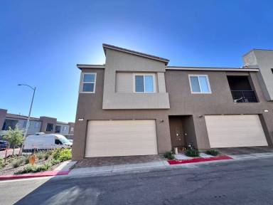 Main picture of 358 Powell Crest Dr