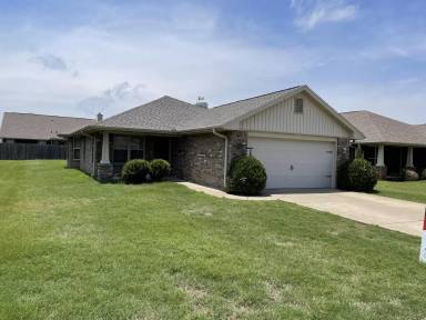 Main picture of 108 Chadswalk Ln