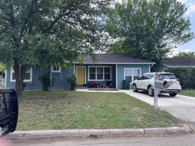 Main picture of 204 Parker Dr