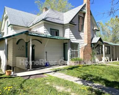 Main picture of 160 Pine St