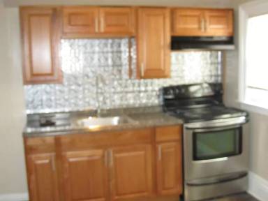 Main picture of 300 Meigs St