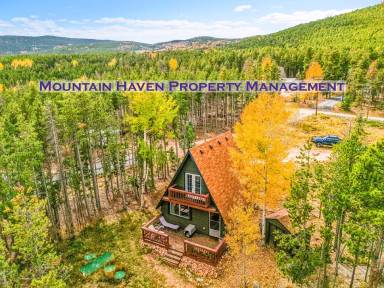 Main picture of 130 Deer Rd