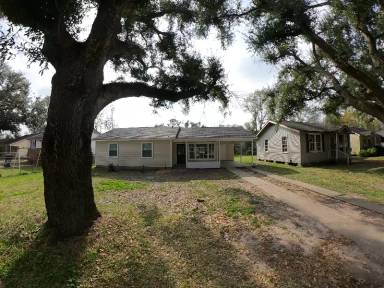 Main picture of 2218 Rose St