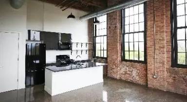 Main picture of 1435 W 15th St
