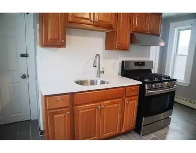 Main picture of 11 Quincy St