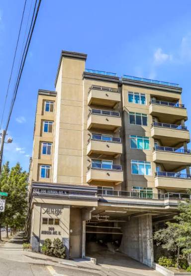 Main picture of 900 Aurora Ave N