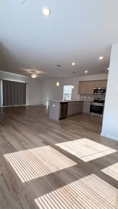 Main picture of 1428 Donhill Dr