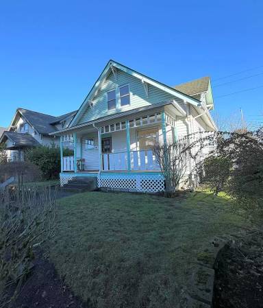 Main picture of 1711 S Sheridan Ave