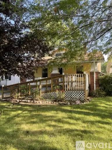 Main picture of 2341 E Main St