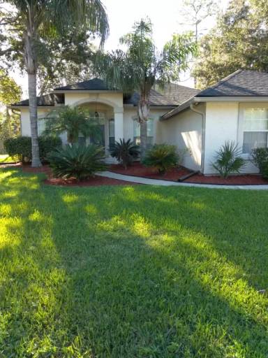 Main picture of 800 Buckeye Ln W