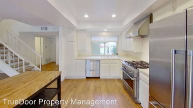 Main picture of 414 Plaza Estival