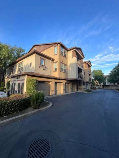 Main picture of 6511 Hearthstone Cir