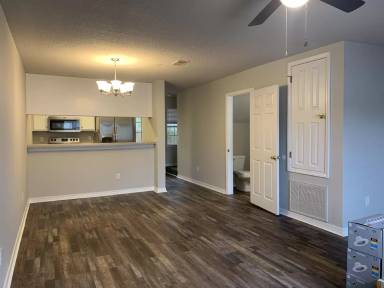 Main picture of Crepe Myrtle Townhouses