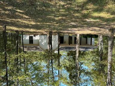 Main picture of 110 Ferry Dr