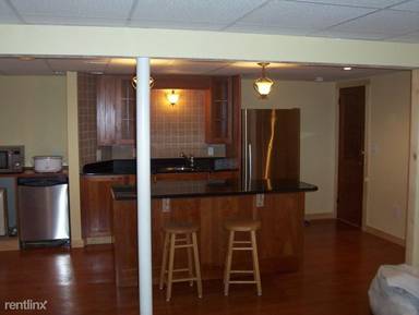 Main picture of 218 Main St