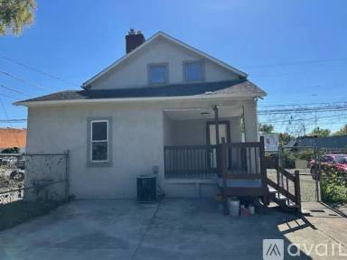 Main picture of 2454 Azelda St