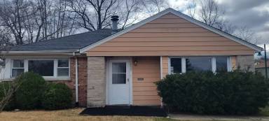 Main picture of 235 Indianwood Blvd