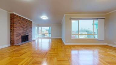 Main picture of 31 Crestline Ave