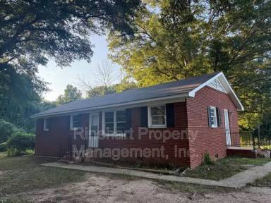 Main picture of 1105 Carnation Ln