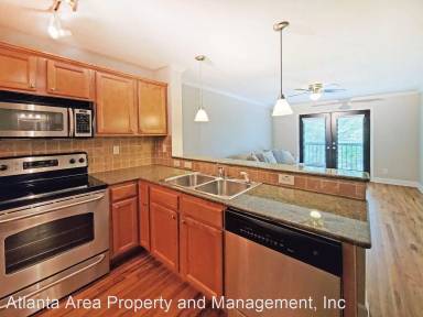 Main picture of 48 Peachtree Ave NE