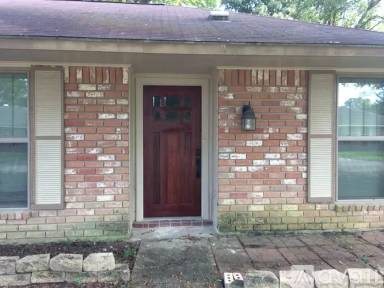 Main picture of 16623 Bristoe Ave