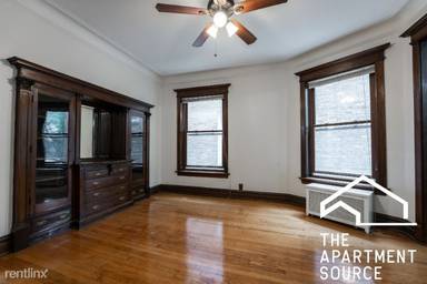 Main picture of 4323 N Damen Ave