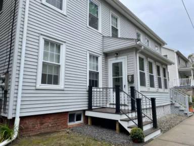Main picture of 16 Gold St