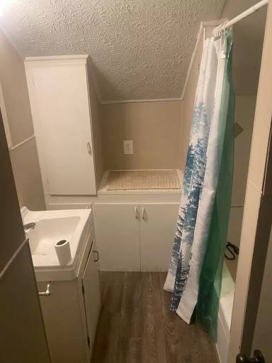 Main picture of 502 Overstreet Dr