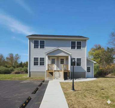 Main picture of 47 River Valley Ct