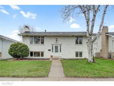 Main picture of 3610 McKinley St NE