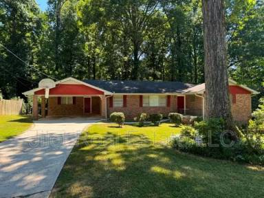 Main picture of 2426 Caladium Dr NE