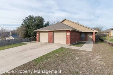 Main picture of 8106 Doreen Ave