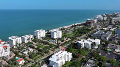 Main picture of 1200 Gulf Shore Blvd N