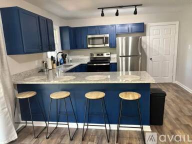 Main picture of 5058 Woodmere St