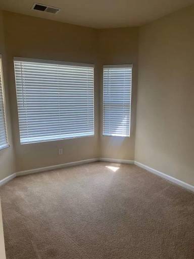 Main picture of 304 Homewood Ct