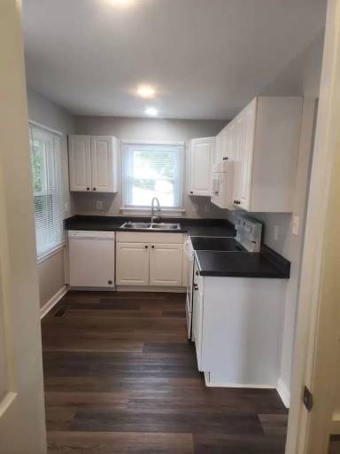 Main picture of 2201 Rumson Rd