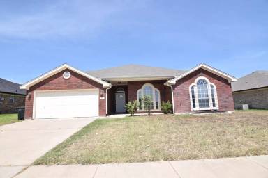 Main picture of 2407 Wisteria Ln