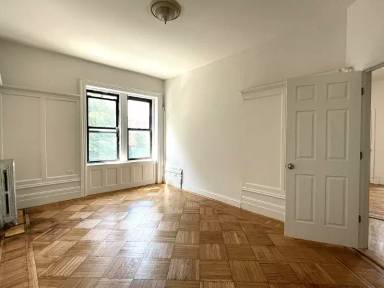 Main picture of 3440 Broadway