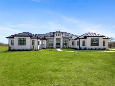 Main picture of 4558 Hicks Ln