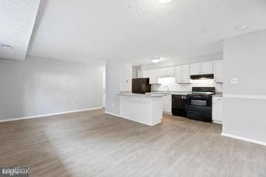 Main picture of 12407 Hickory Tree Way