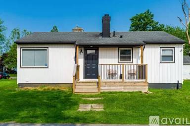 Main picture of 103 E Jeffrey Pl